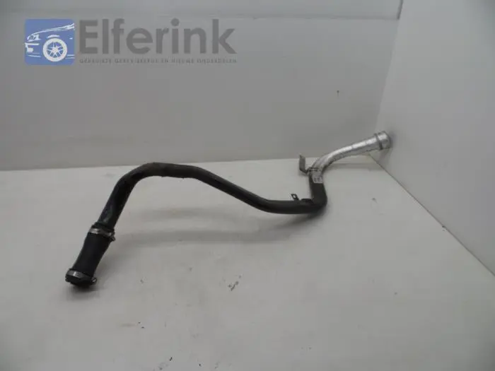 Fuel tank filler pipe Volvo S60