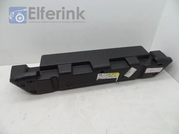 Rear bumper component, central Saab 9-7