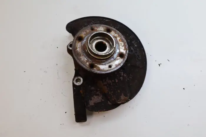 Fusee links-voor Volvo 850