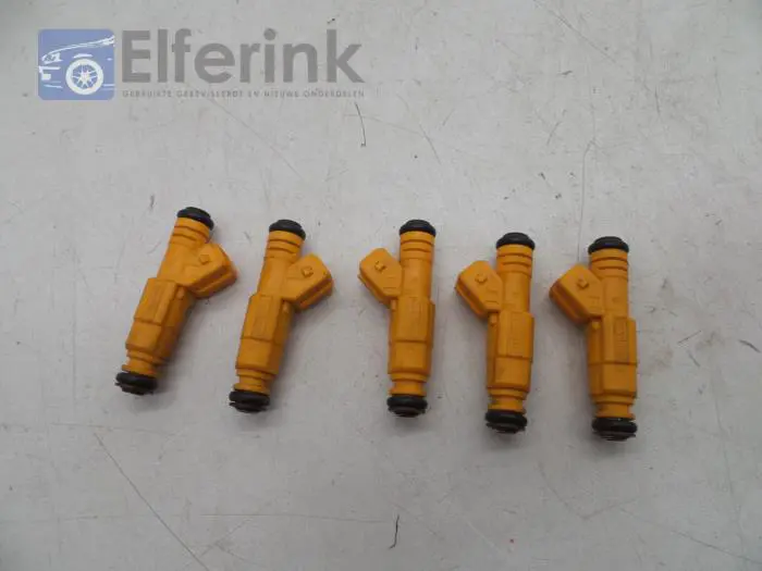 Injector (petrol injection) Volvo S70