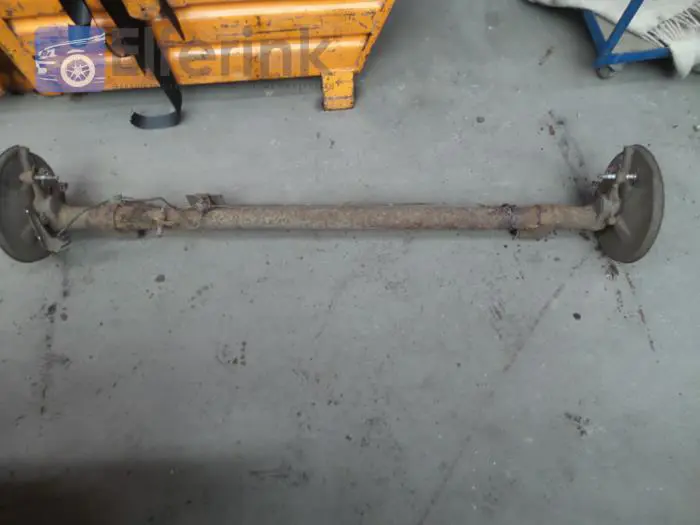 Rear-wheel drive axle Saab 900