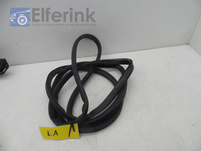 Rear door seal 4-door, left Opel Insignia