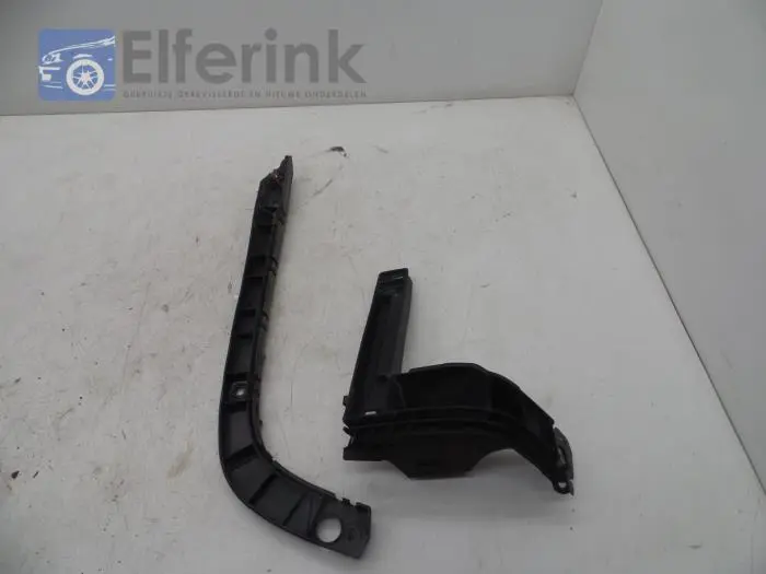 Rear bumper bracket, left Saab 9-3 03-