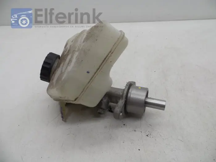 Master cylinder Opel Corsa