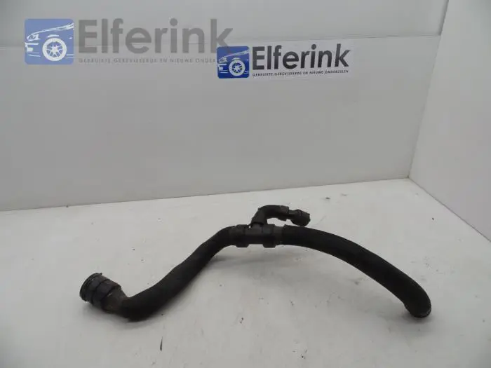 Radiator hose Volvo XC70