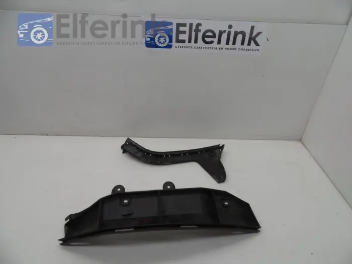 Rear bumper bracket, right Volvo C70