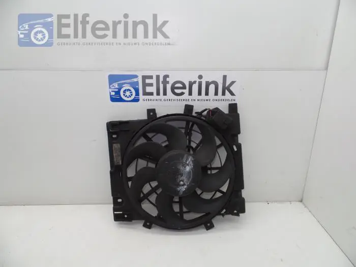 Fan motor Opel Zafira B