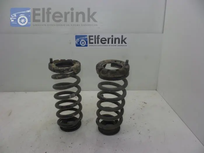 Rear coil spring Opel Insignia