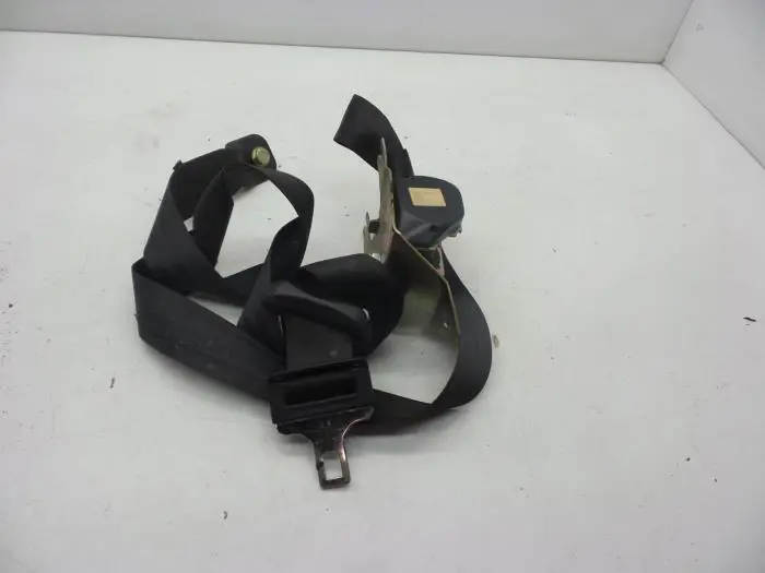 Rear seatbelt, right Volvo 2-Serie