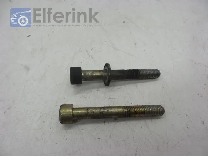 Set of bolts Saab 9000