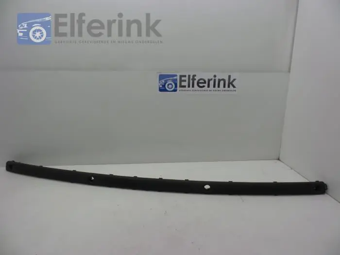 Rear bumper strip, central Saab 9-5