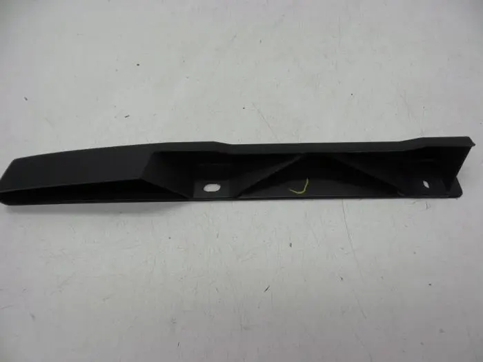 Rear bumper bracket, right Saab 9-7